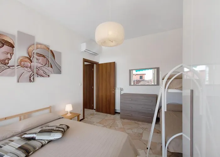 Apartamento Bilocale Corosu Con 2 Balconi *