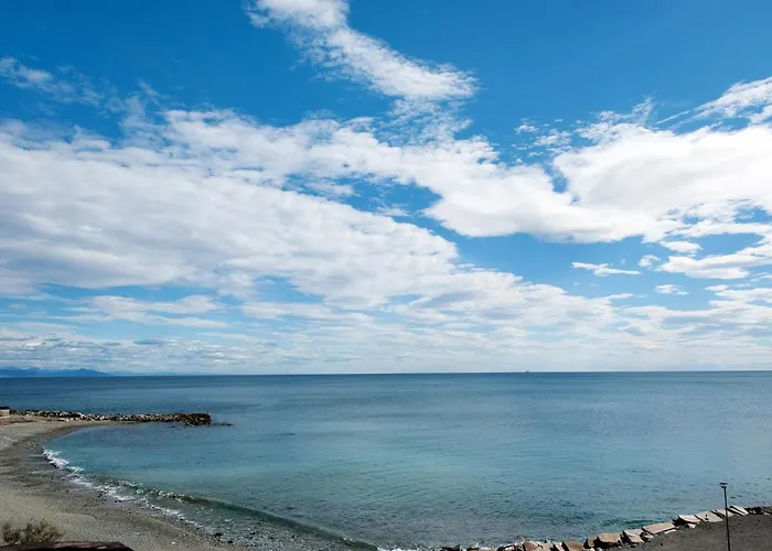 Bilocale Corosu Con 2 Balconi Apartment Varraze
